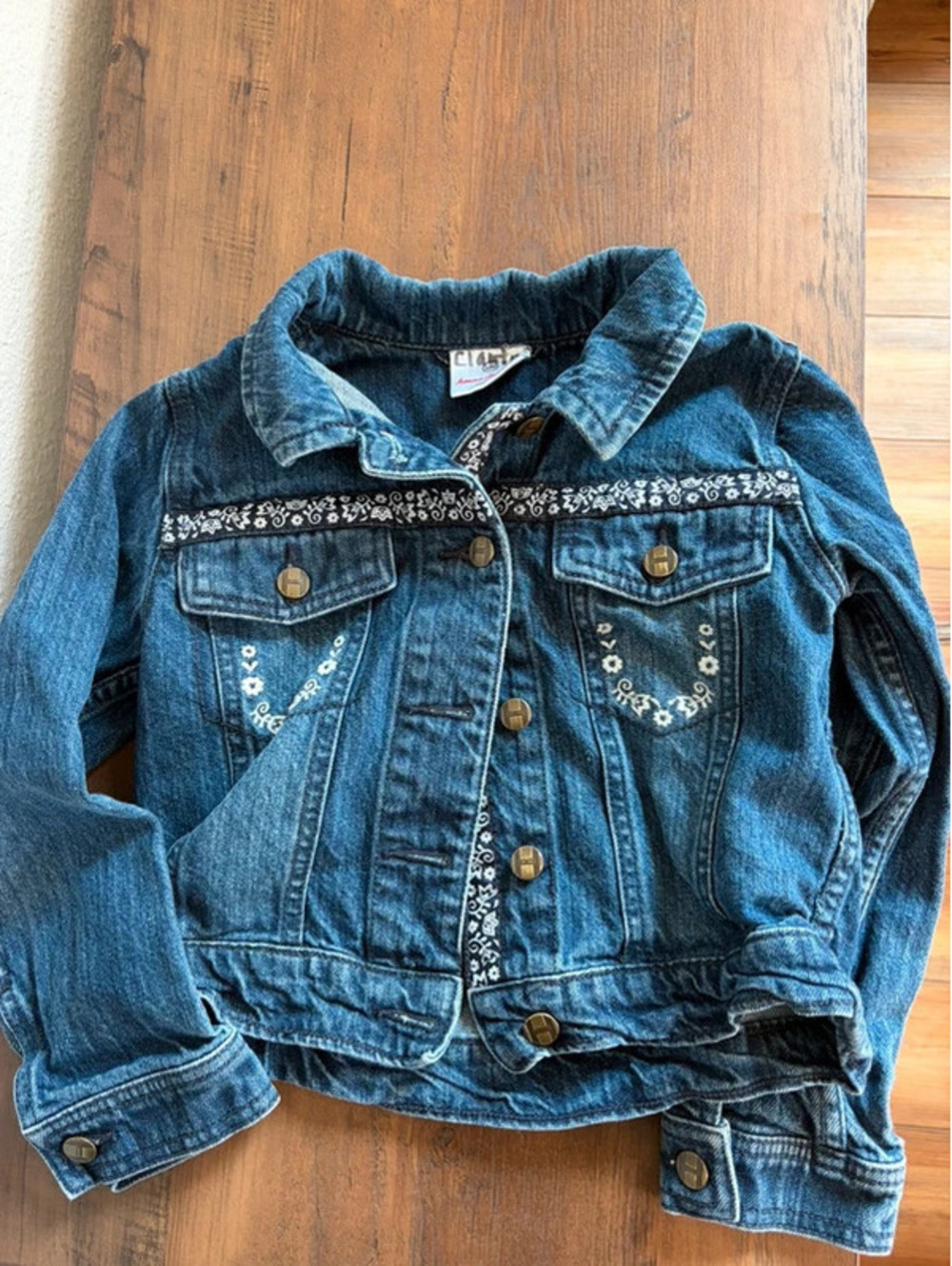 Hanna Anderson denim jacket size 120. Equivalent to size 6/7 or S